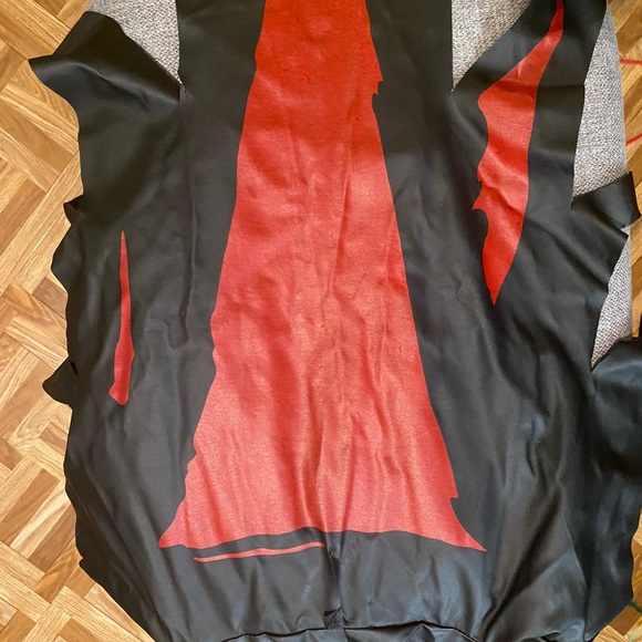 Ghost Face Death By Dawn Boys Costume Worn for less than 1 hour for photos. 8/10 - Picture 7 of 11